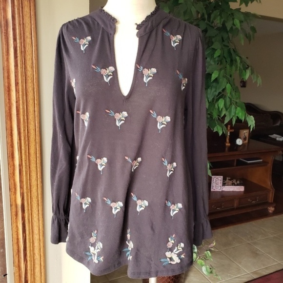 NWT Lucky Brand Embroidered Bell Sleeves Top M - Picture 1 of 8